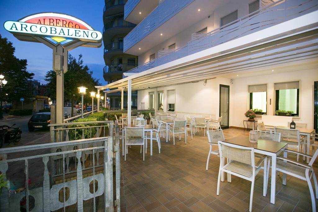 Albergo Arcobaleno Sottomarina Exterior foto